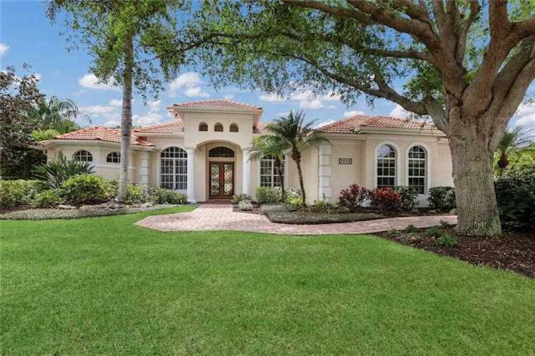 7028 Beechmont TERRACE Lakewood Ranch, FL 34202