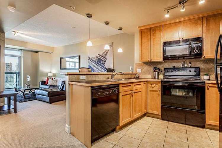 836 15 Ave SW #504 Calgary, AB T2R 1S2
