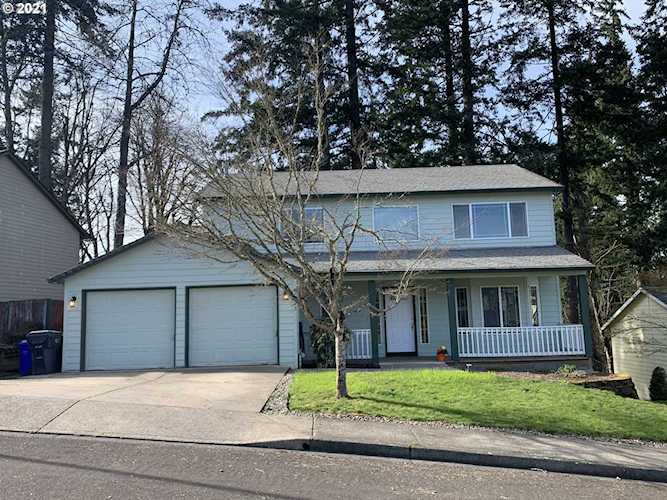 17441 Wake Robin Cir Oregon City, OR 97045
