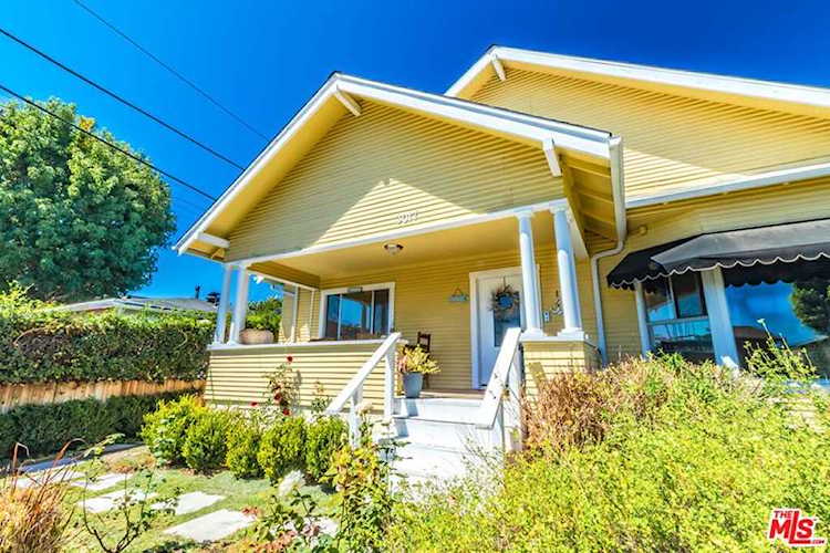 3017 Colorado Avenue Santa Monica, CA 90404