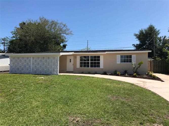 2163 SW 3rd St Vero Beach, FL 32962