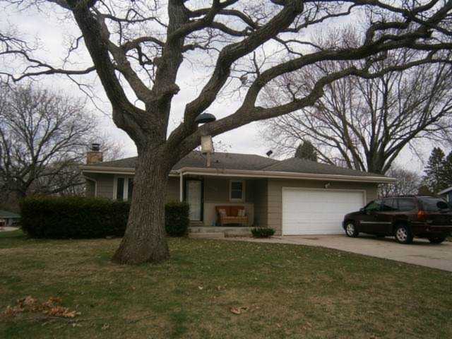 2536 Cedar Pointe Dr Janesville, WI 53546