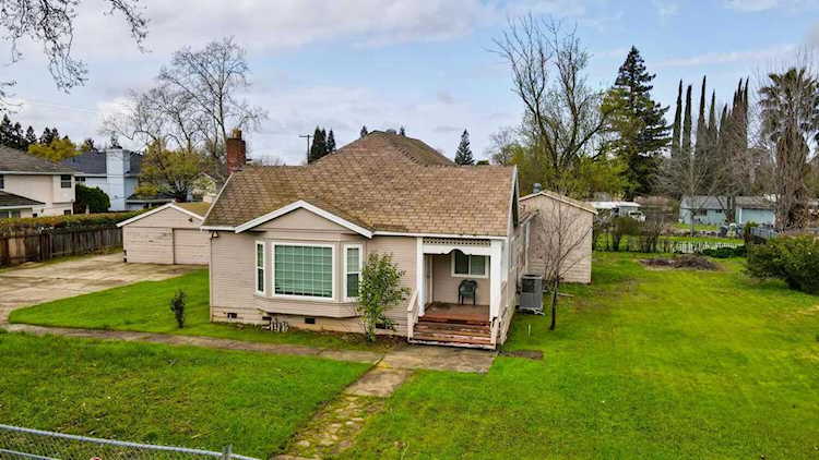 2223 Gunn Road Carmichael, CA 95608
