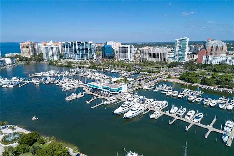 33 S Gulfstream Ave #803 Sarasota, FL 34236
