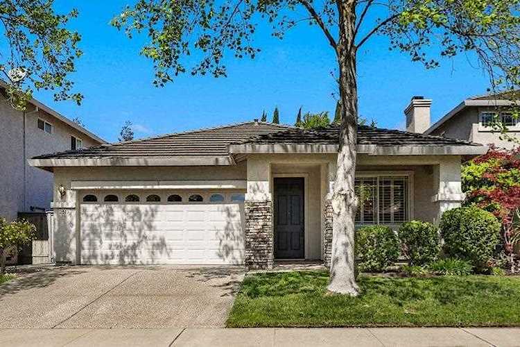 2513 Merlin Way Elk Grove, CA 95757