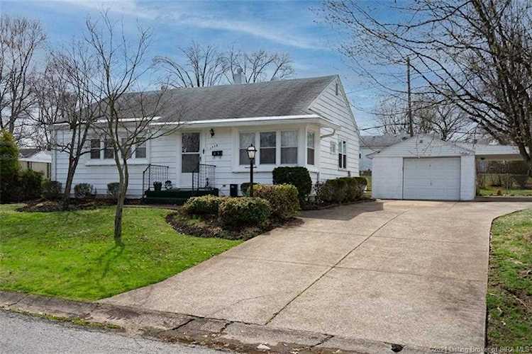 1775 N Audubon Dr New Albany, IN 47150