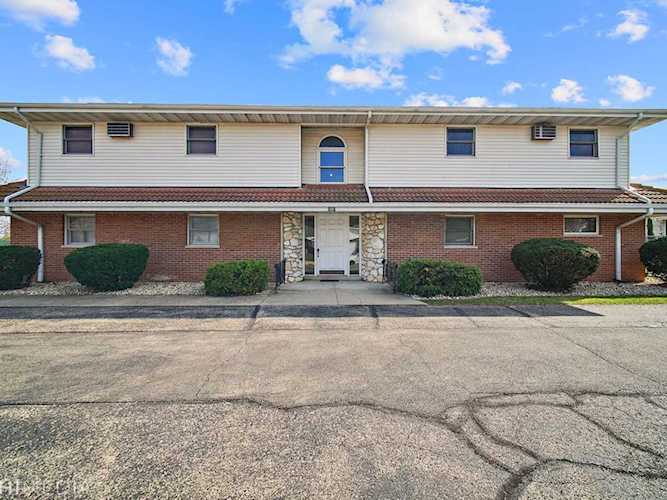 101 Sean Dr #108 Morris, IL 60450