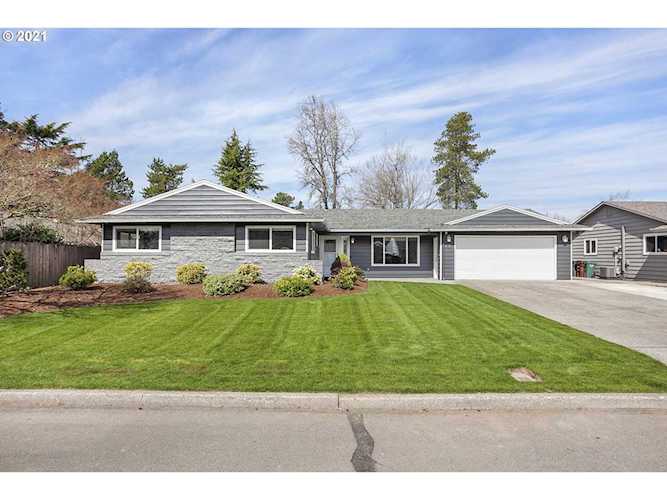 927 NE Hawthorne Ave Hillsboro, OR 97124