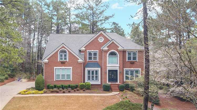 565 Hopewell Downs Dr Alpharetta, GA 30004