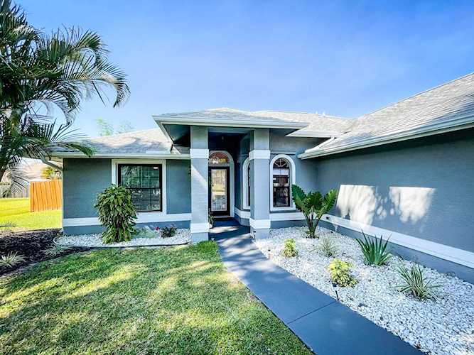 1361 NW Havre Street Palm Bay, FL 32907