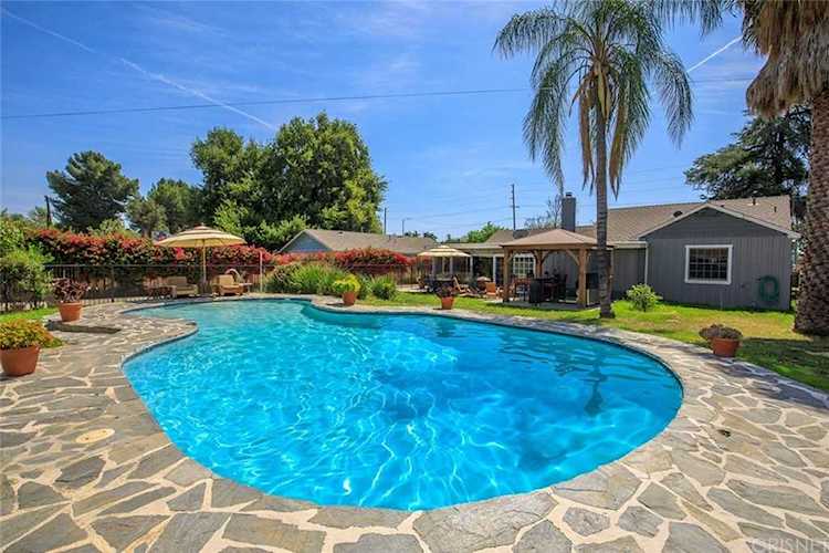 15735 Plummer Street North Hills, CA 91343