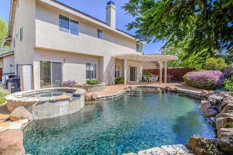 5327 Swindon Road Rocklin, CA 95765