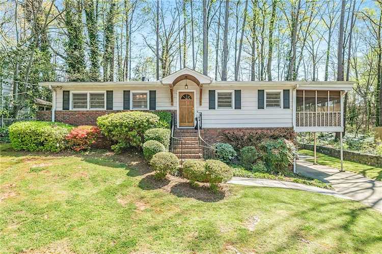 3547 Hamlin Circle Chamblee, GA 30341