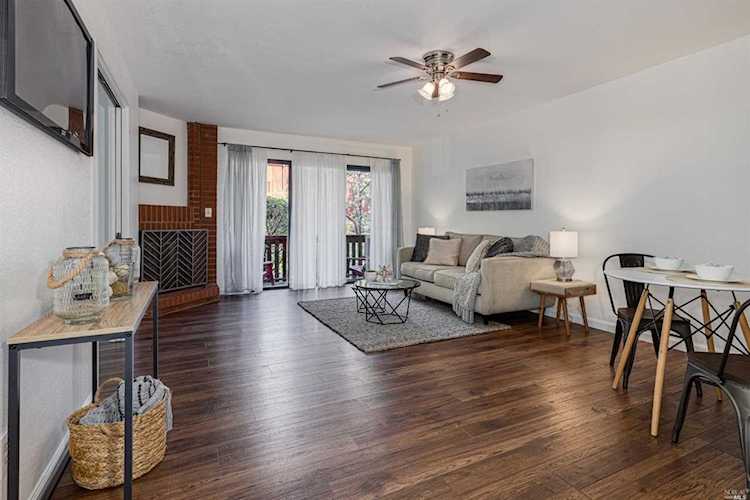 4 Cielo Novato, CA 94949
