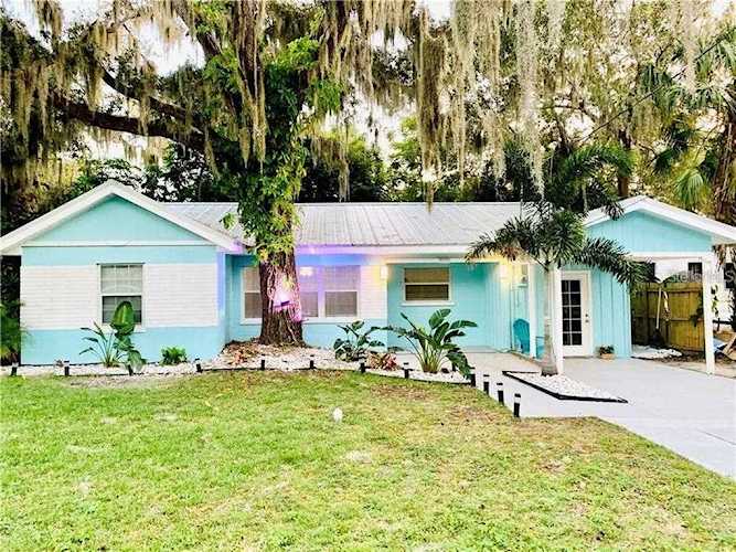 710 40th St Sarasota, FL 34234