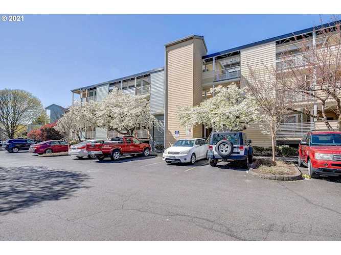 205 N Hayden Bay Dr Portland, OR 97217