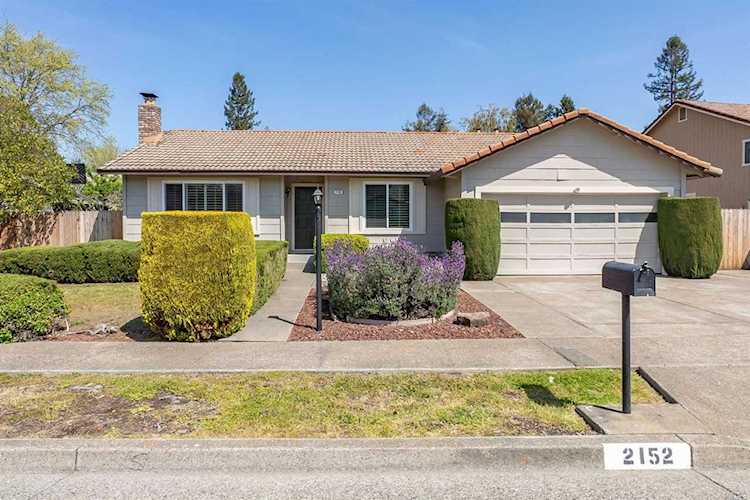 2152 Alejandro Drive Santa Rosa, CA 95405