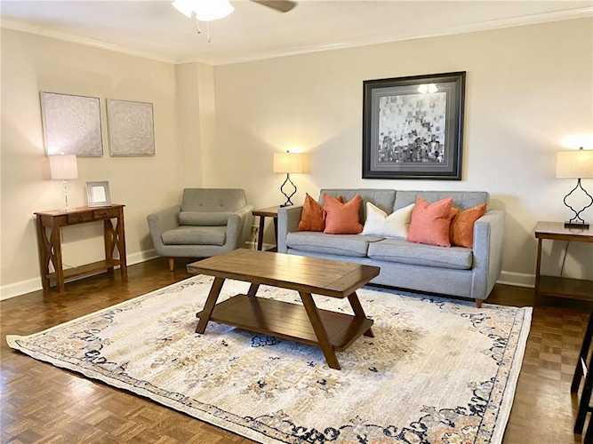 300 Peachtree St 4E St NE #4E Atlanta, GA 30308