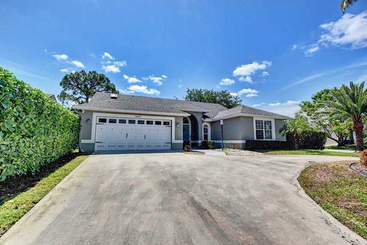 12865 Meadowbend Drive Wellington, FL 33414