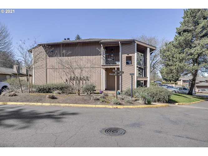 8458 SW Mohawk St Tualatin, OR 97062