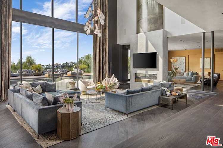 9152 Janice Place Beverly Hills, CA 90210
