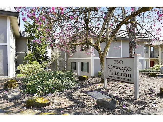 750 1st St #B-1 Lake Oswego, OR 97034