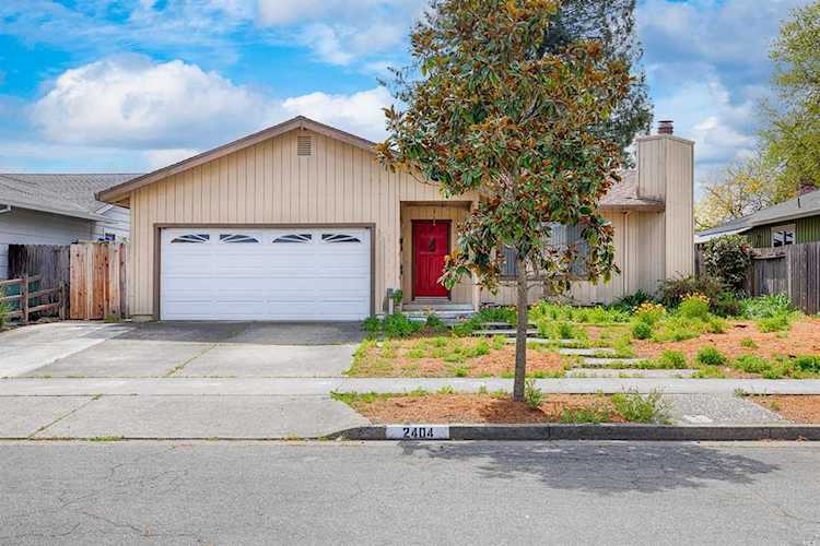 2404 Baggett Drive Santa Rosa, CA 95401