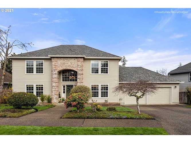 1810 Bay Meadows Dr West Linn, OR 97068