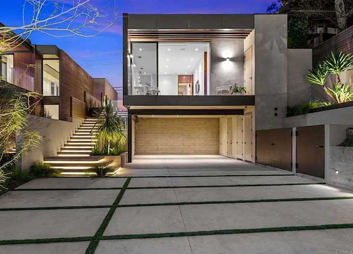 1750 Hanscom Drive South Pasadena, CA 91030