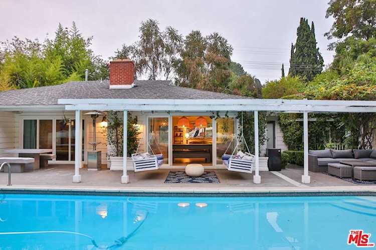 3271 Laurel Canyon Boulevard Studio City, CA 91604