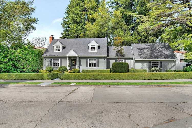 1711 Park Way Santa Rosa, CA 95404