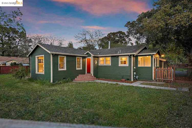 4402 Appian Way El Sobrante, CA 94803