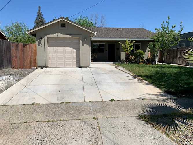 208 Fig Street Roseville, CA 95678