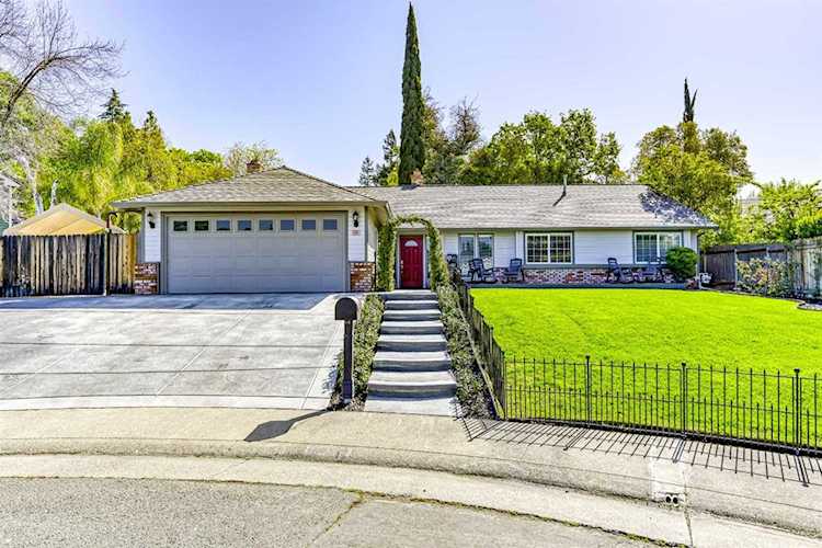 8104 Heatherbrook Court Citrus Heights, CA 95610