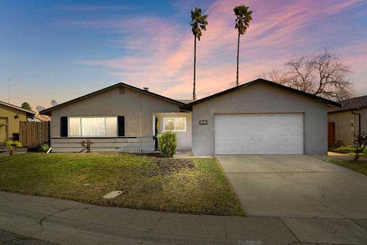 4033 Heather Hill Way North Highlands, CA 95660
