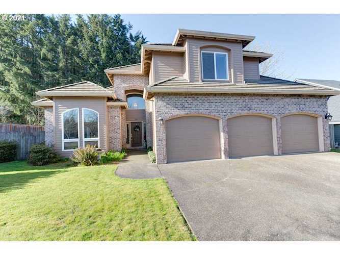 763 Nicole Dr West Linn, OR 97068