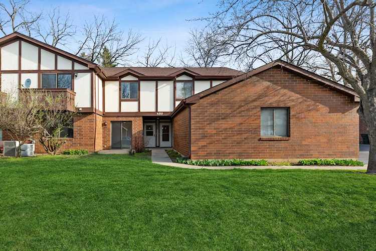 450 Brandy Dr #B Crystal Lake, IL 60014