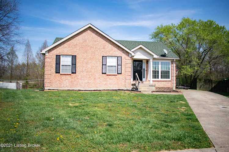 7101 Brook Garden Pl Louisville, KY 40258