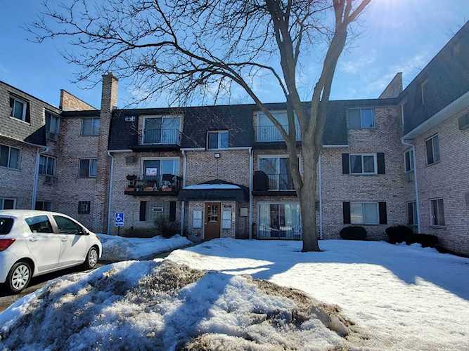 1323 N Baldwin Ct #2A Palatine, IL 60074