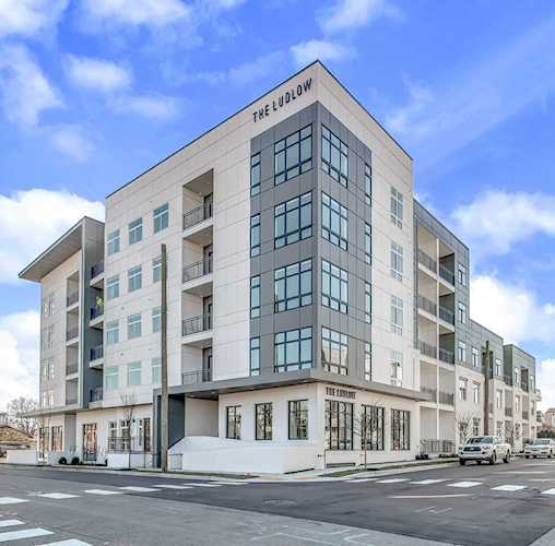 1125 10th Ave N Nashville, TN 37208
