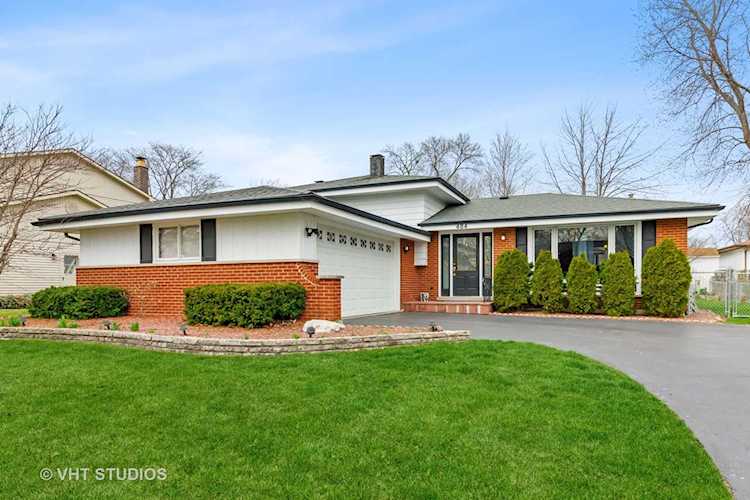 17W484 Earl Ct Darien, IL 60561