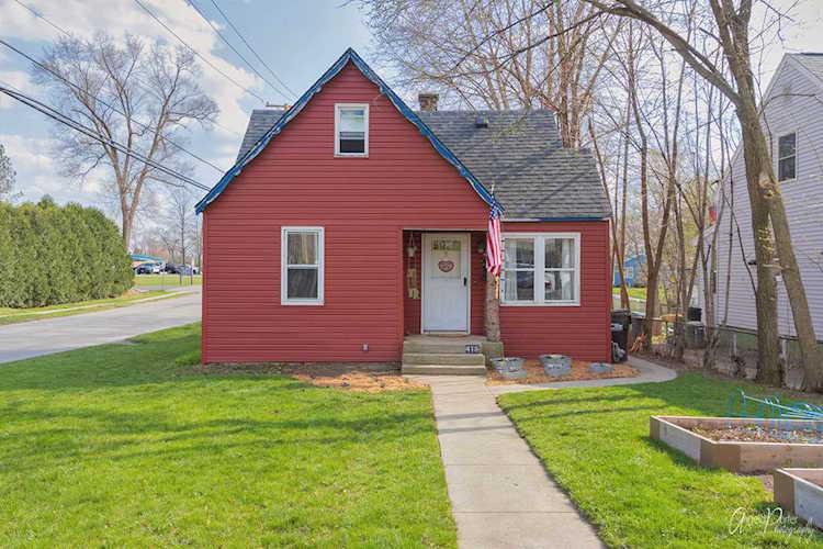 415 Rose Ave Island Lake, IL 60042