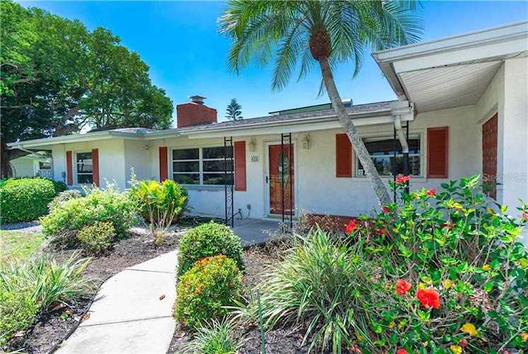 402 Lyons Bay Rd Nokomis, FL 34275
