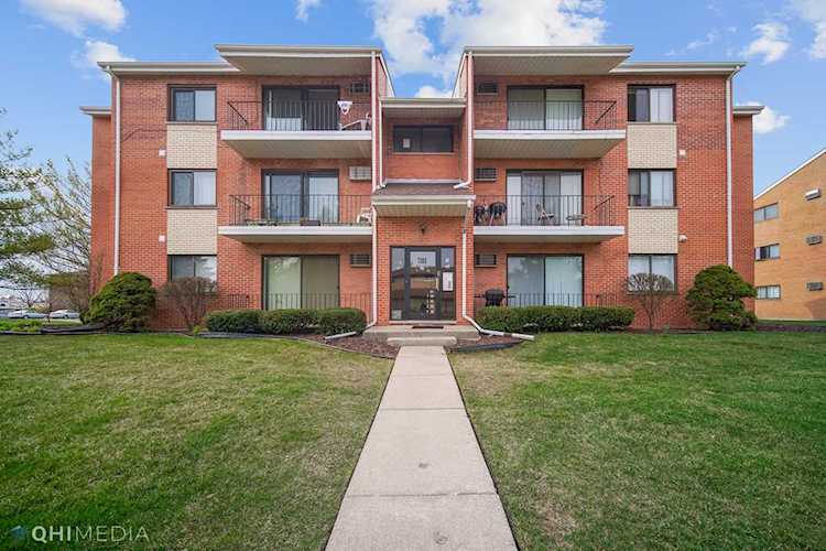 7305 W 157th St #2D Orland Park, IL 60462