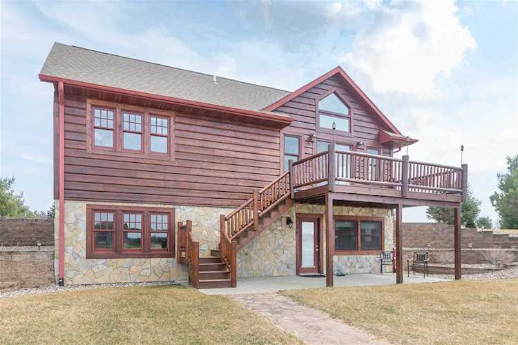 N8123 Castaway Dr Germantown, WI 53950