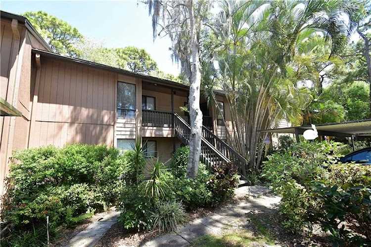 1712 Glenhouse Dr #417 Sarasota, FL 34231