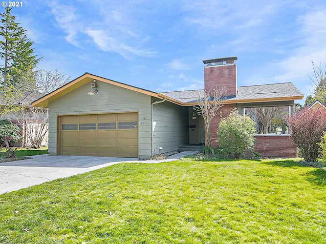 3940 SE Glenwood St Portland, OR 97202