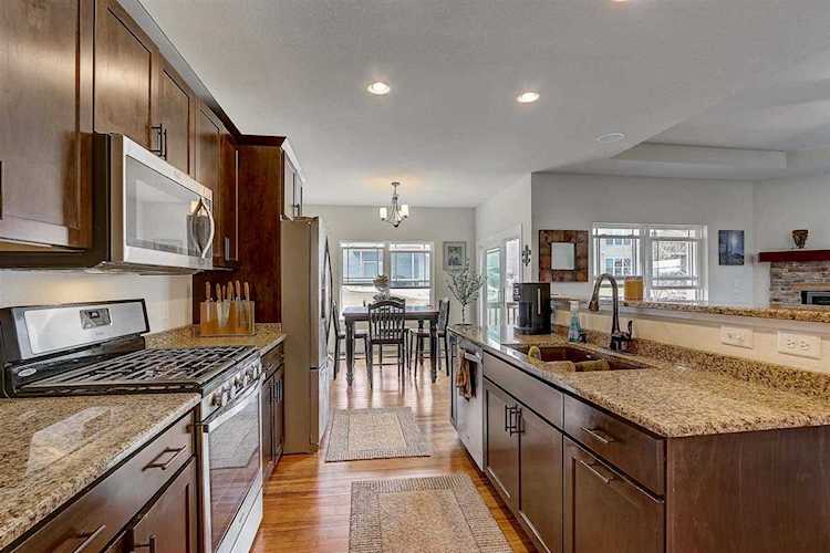 9401 Silverstone Ln Madison, WI 53593