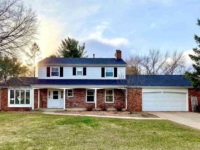 839 Suffolk Dr Janesville, WI 53546