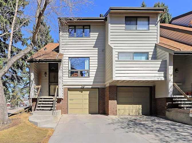 3302 50 St NW #27 Calgary, AB T3A 2C6